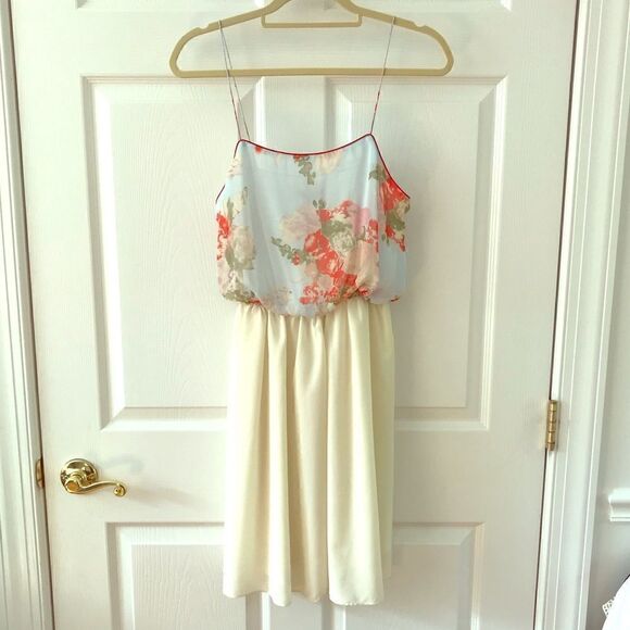 **NWT** Jarlo London small boho floral dress - Picture 1 of 11